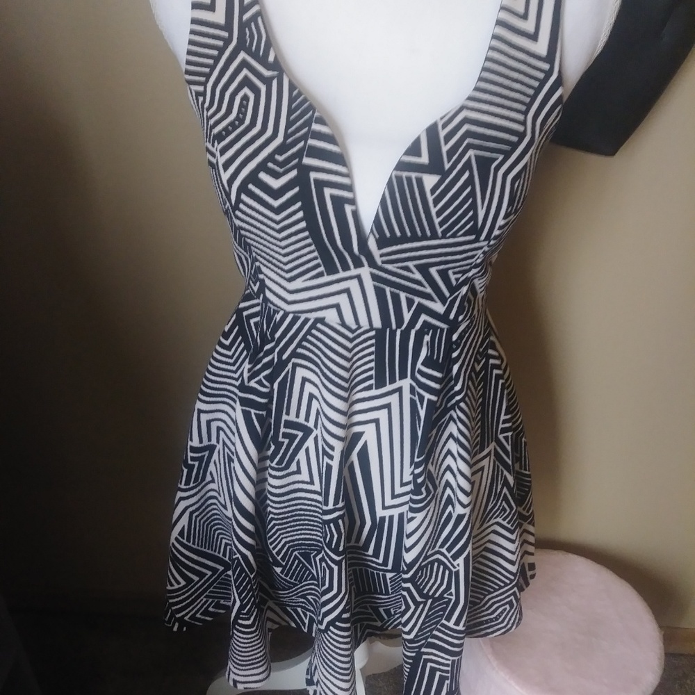 Cute Shasa Geometric Dress